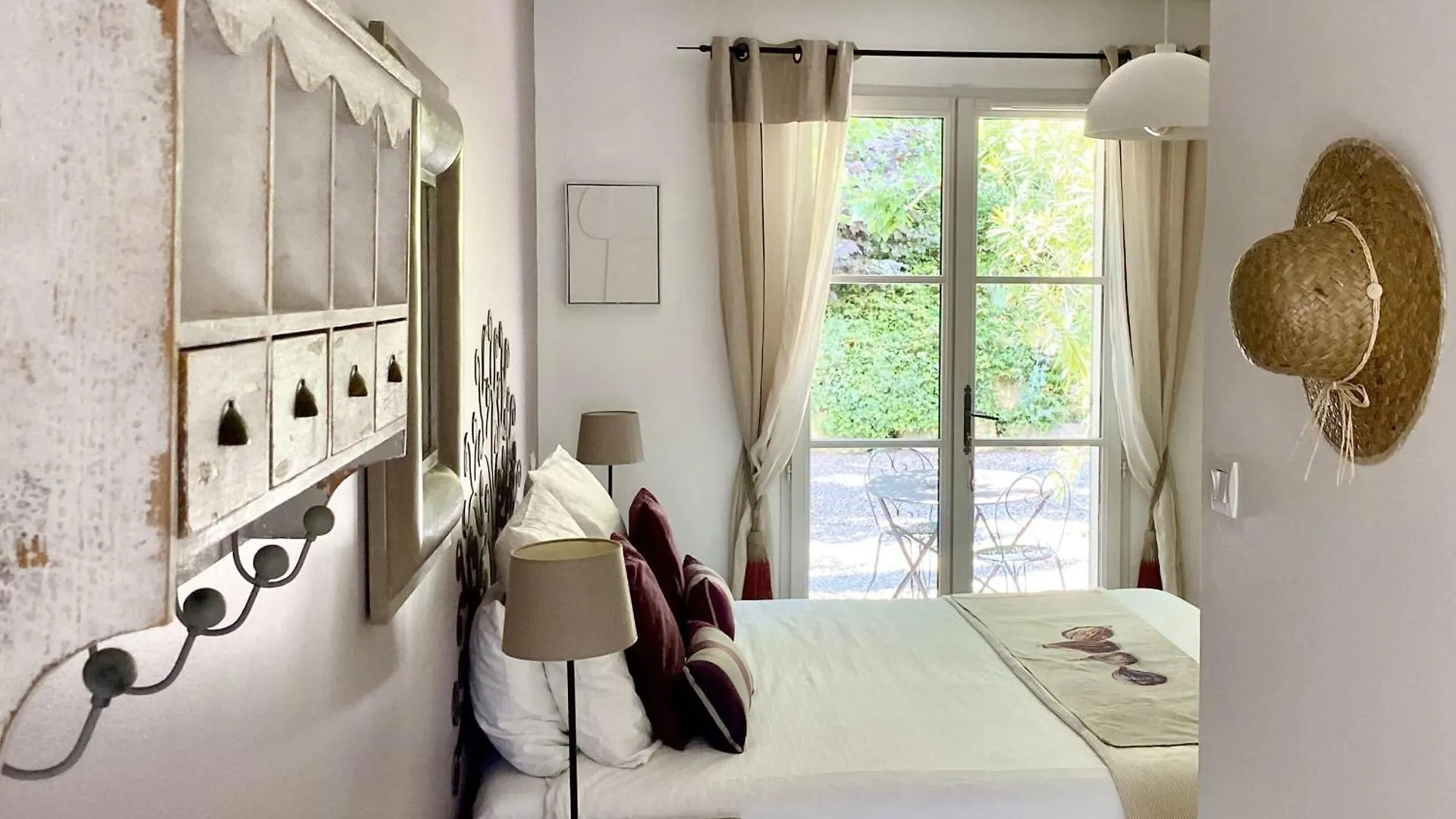 Holiday home Le Jardin De Lau Villa Aubignan France